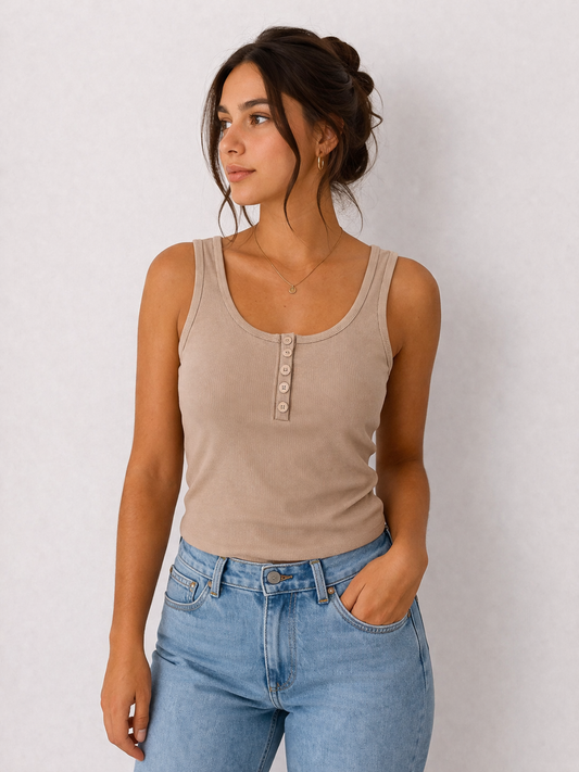 Top Canalé Beige con Botones – Ajuste Slim
